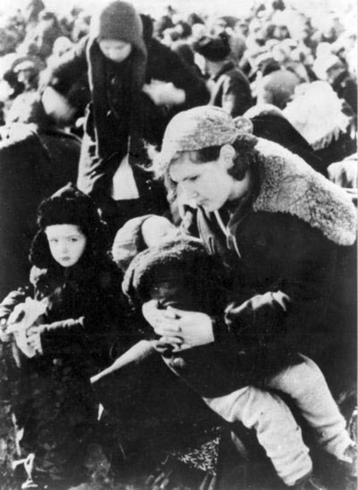 YV Lubny- Ukraine- A Jewish Woman Sitting With Her Children Before Their Execution